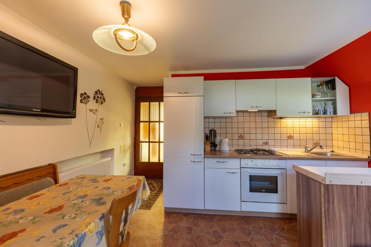 Apartments Darinka Mencinger بوينج المظهر الخارجي الصورة