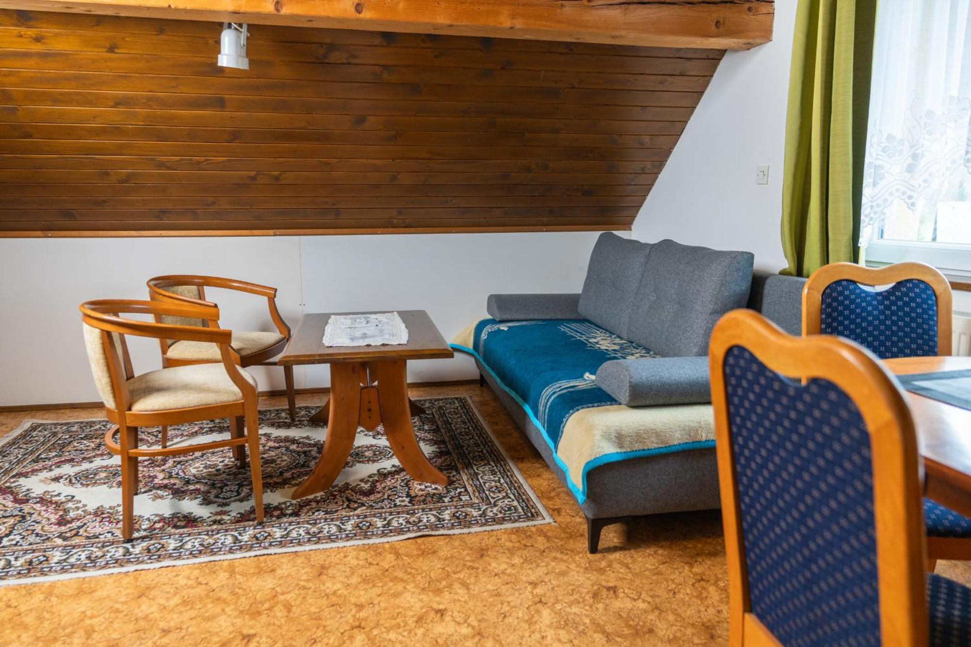 Apartments Darinka Mencinger بوينج المظهر الخارجي الصورة